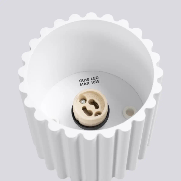 Metalowa lampa sufitowa AURA SL.1779 tubka ryflowana biała