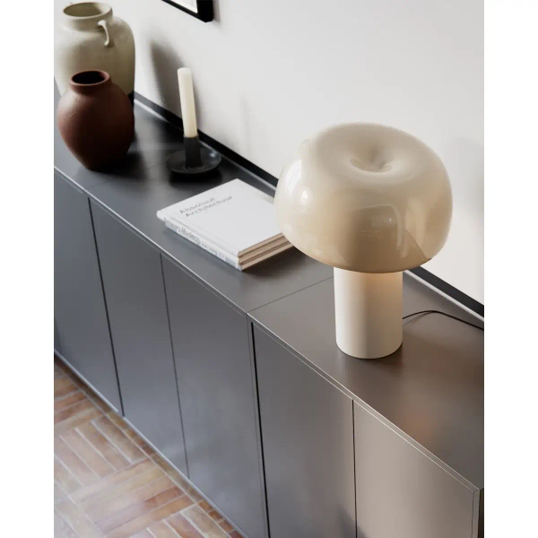 Lampka na komodę Lean on me 4024530-5504 grzyb do gabinetu beżowa