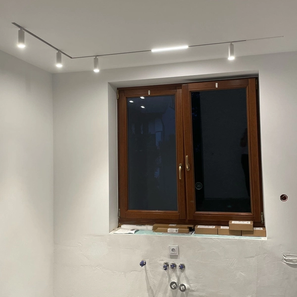 Wpuszczany szynoprzewód do płyt Exility TRX034-421.12W magnetyczny 1m biały