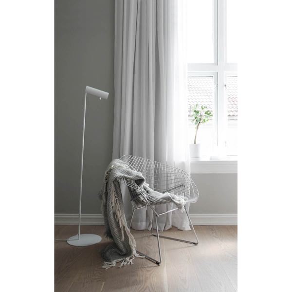 Podłogowa lampa tuba MIB 71704001 metalowa do salonu biały