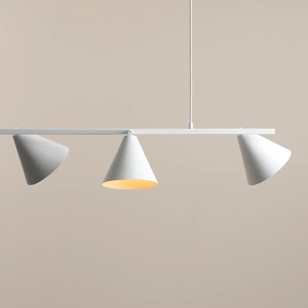 Wisząca lampa stożkowa FORM 1108L metalowa do salonu biała