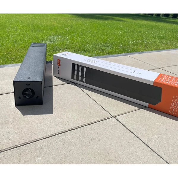 Ogrodowa lampa stojąca SLP8000 z czujnikiem ruchu czarna