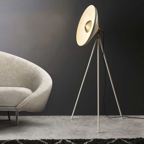 Podłogowa lampa na trójnogu L&-196563 Light& okrągła biała mosiądz