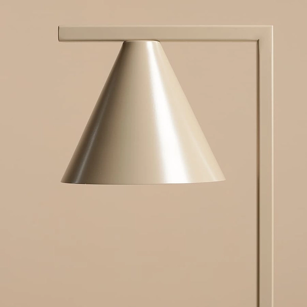 Lampa stojąca do biura Form 1108A17 Aldex stożkowy klosz metalowy beżowa
