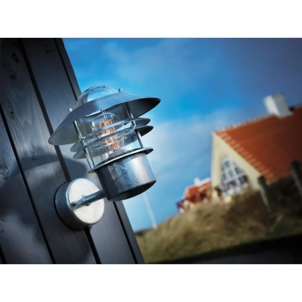 Elewacyjna lampa retro Blokhus 25011031 IP54 na zewnątrz srebrny