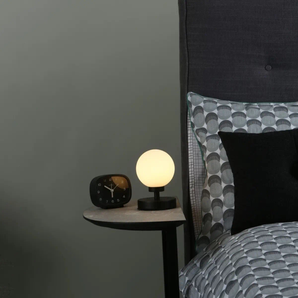 Dotykowa lampa stołowa Esben ESB4122-02 do salonu kula czarna