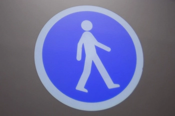 Szkiełko do projektora rzutnika LOGG1-PIESZY znak informacyjny