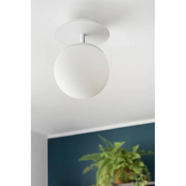 Lampa ścienna łazienkowa Plaat PLC110S0 kula ball IP44 biała