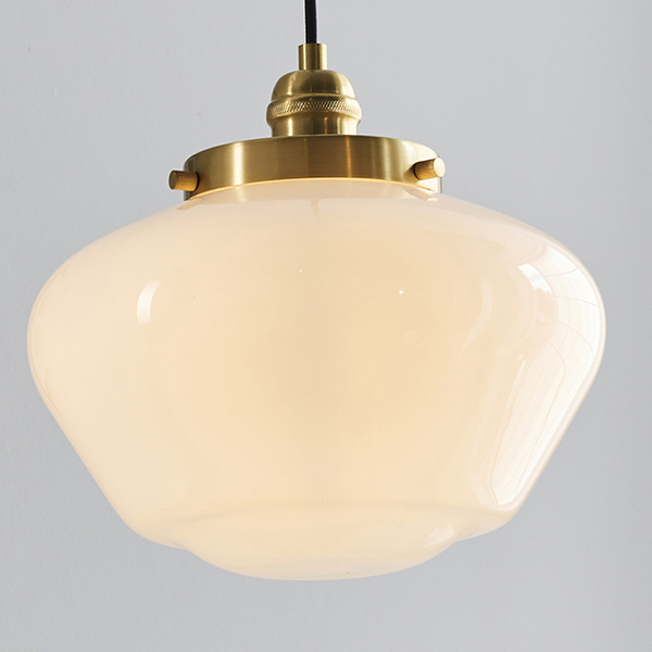 Lampa wisząca L&-197692 Light& szklany klosz mleczny mosiądz
