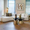 Klasyczna sofa Grayson S5200-AR WHITE FURRY Richmond Interiors pluszowa biała
