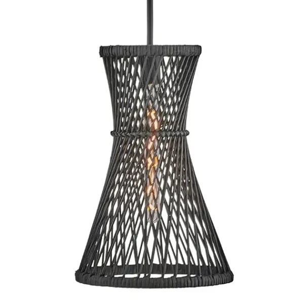Ażurowa lampa wisząca Twyla QN-TWYLA-1P-BK tuba rattan czarny