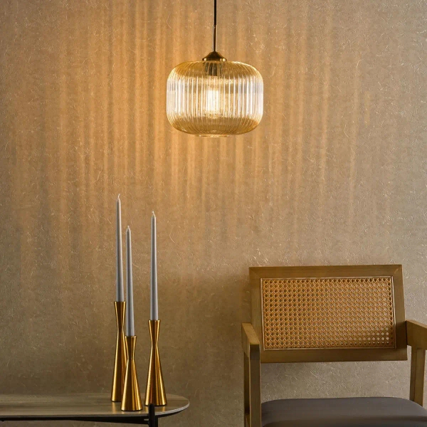 Szklana lampa wisząca do salonu Demarius DEM0106 bursztynowa