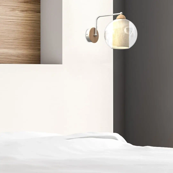 Ścienny kinkiet skandynawski TELA MLP7954 do salonu kula biała drewniana