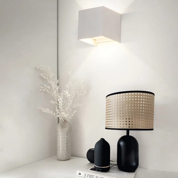 Kinkiet ścienny kostka 598 LED 6W 4000K góra-dół biała