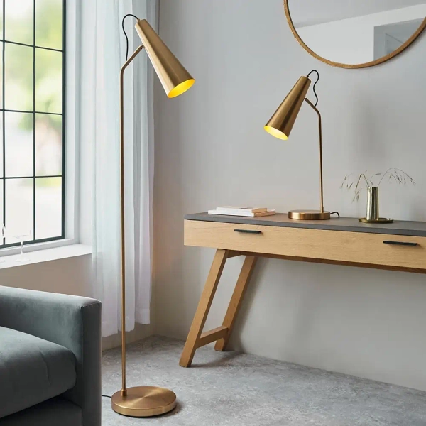 Lampa podłogowa z włącznikiem nożnym Karna 107528 mosiężna