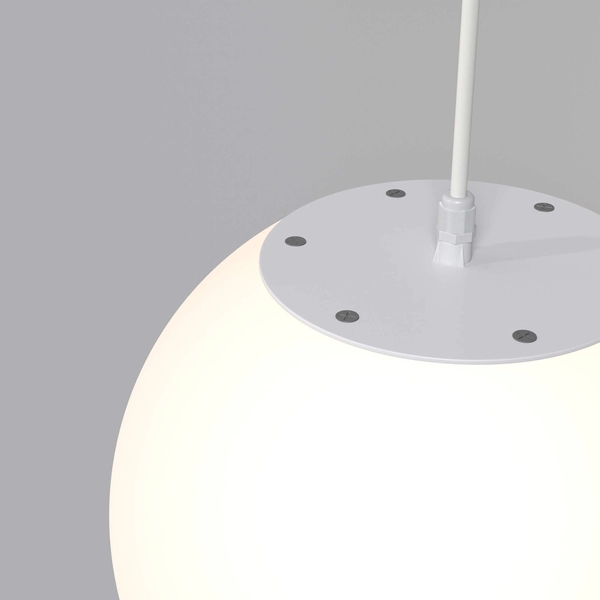 Wisząca lampa Erda O594PL-01W kulista na taras IP54 biała