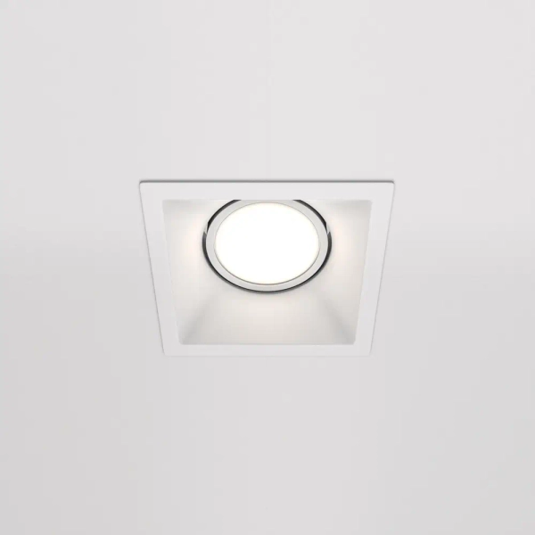 Regulowana oprawa sufitowa kwadratowa Dot DL029-2-01W wpust biały
