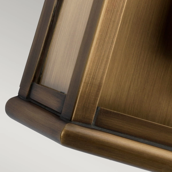 Kinkiet zewnętrzny ST-PAULS-BRASS Elstead metal latarenka mosiądz