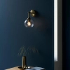 Naścienna szklana lampa Allegra 103173 ryflowana kula mosiądz
