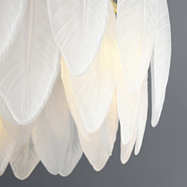 Wisząca lampa do salonu PIUMA ST-6289-8 Step listki mosiądz biały