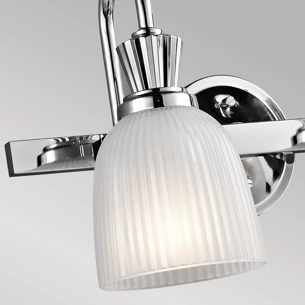 Lampa ścienna do łazienki Cora KL-CORA2-BATH Kichler szkło żebrowane IP44 białe chrom