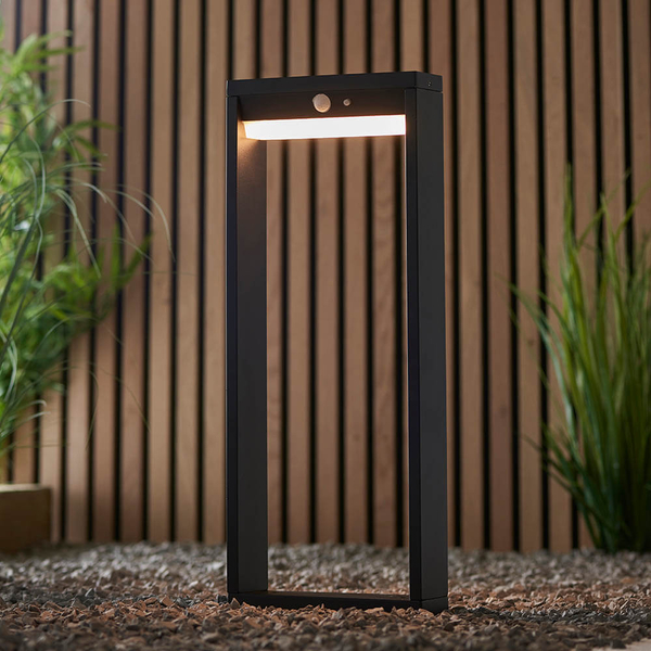 Zewnętrzna lampa stojąca z czujnikiem Dannah 96935 5,88W 3000K IP44 czarny