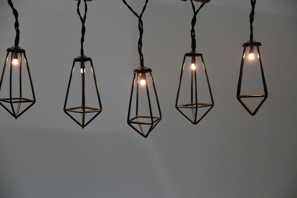 Industrialny łańcuch druciany do dekoracji 10 LED 2,1m ciepła