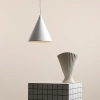 Stożkowa lampa wisząca FORM 1108G nad stół metalowa biała
