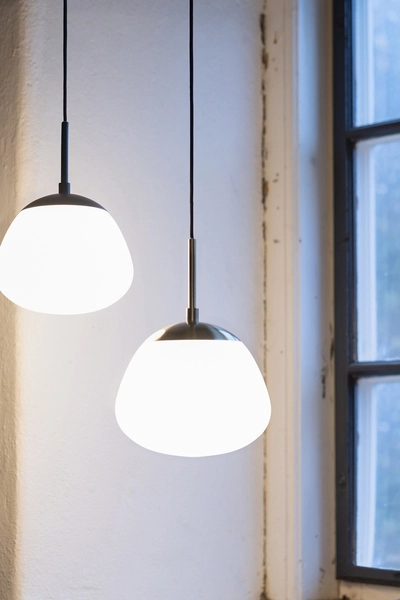 Szklana lampa wisząca Rise 108548 Markslojd klasyczna biała złota