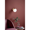 Szklana lampa ścienna Grant 47091025 kula do salonu mosiądz