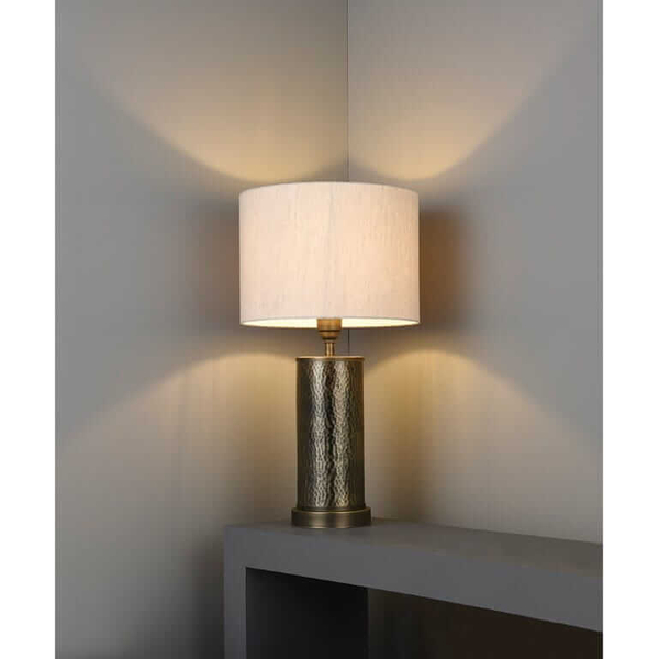 Nocna lampka z abażurem Indara 71591 Endon do sypialni brązowa beżowa