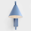 Geometryczna lampa ścienna FORM 1108C16 Aldex do sypialni niebieski