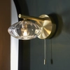 Lampa ścienna z włącznikiem L&-197182 Light& szklana IP44 mosiądz