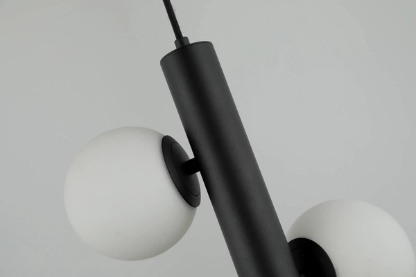 Nowoczesna lampa wisząca Cortega tuba zwis biały czarny