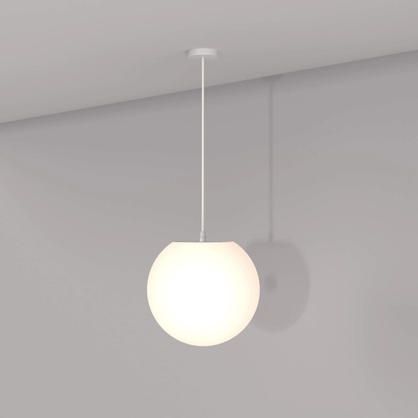 Wisząca lampa Erda O594PL-01W kulista na taras IP54 biała