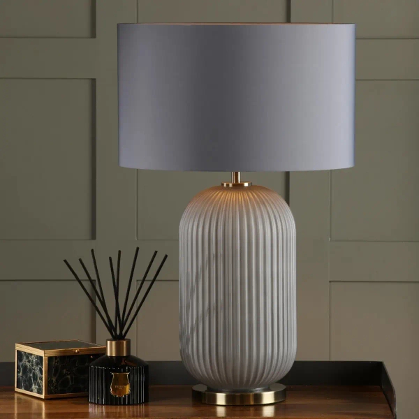 Lampka nocna Helicon HEL4239 żebrowane szkło do sypialni szary