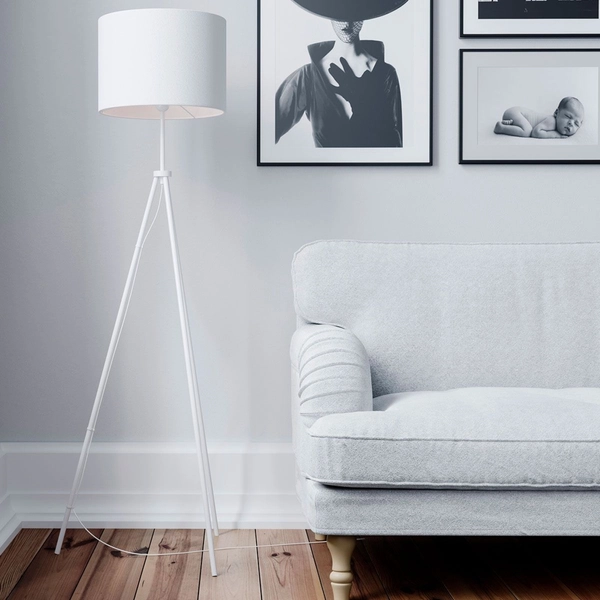 Podłogowa lampa abażurowa Rina stojąca na trójnogu biała