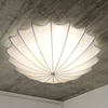 Designerski plafon abażurowy Form 9672 biała lampa nad łóżko