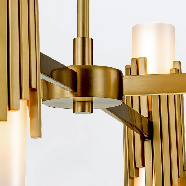 Metalowa lampa wisząca Marvela MARVELE8-AB-OPAL tubki mosiądz