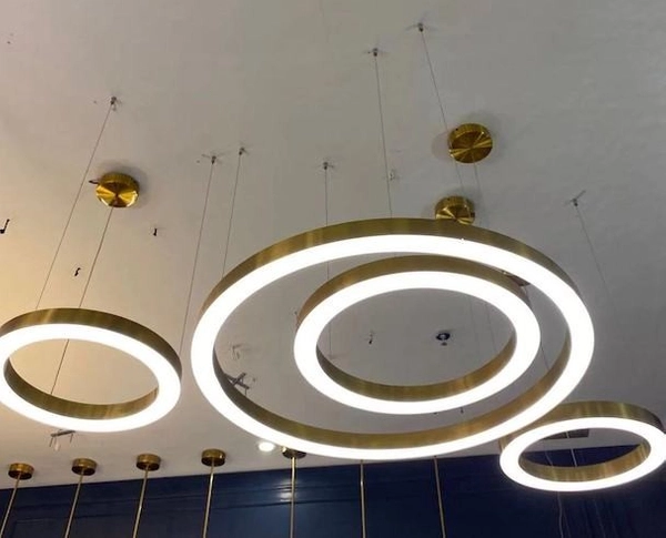 Lampa wisząca CGBOLRING40+60 Copel metalowe pierścienie LED 45W 3000K nad stół mosiądz