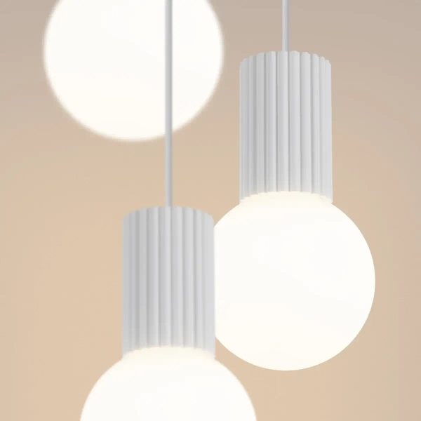 Ryflowana lampa wisząca HALO SL.1710 potrójna kule białe
