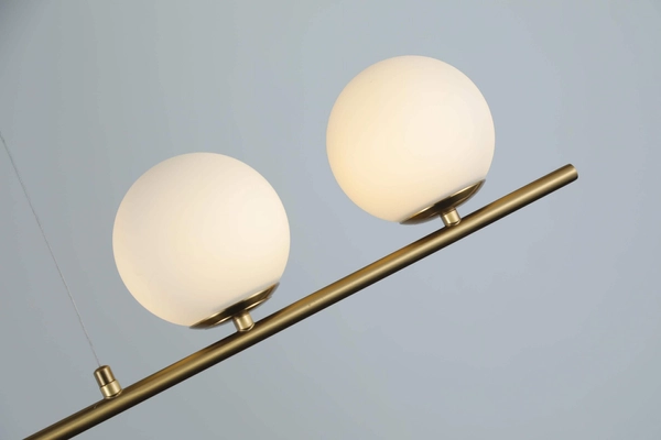 Salonowa lampa wisząca Sandra modernistyczna złota biała