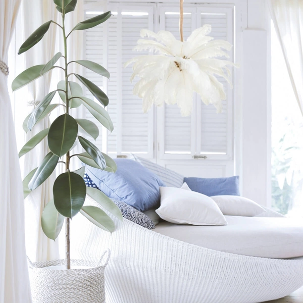 Wisząca lampa pióra EMU ST-DN127 white do salonu biały złoty