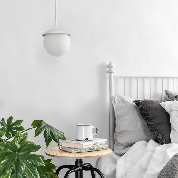 Wisząca lampa minimalistyczna Kuul KLF111P0 kulista szklana biała