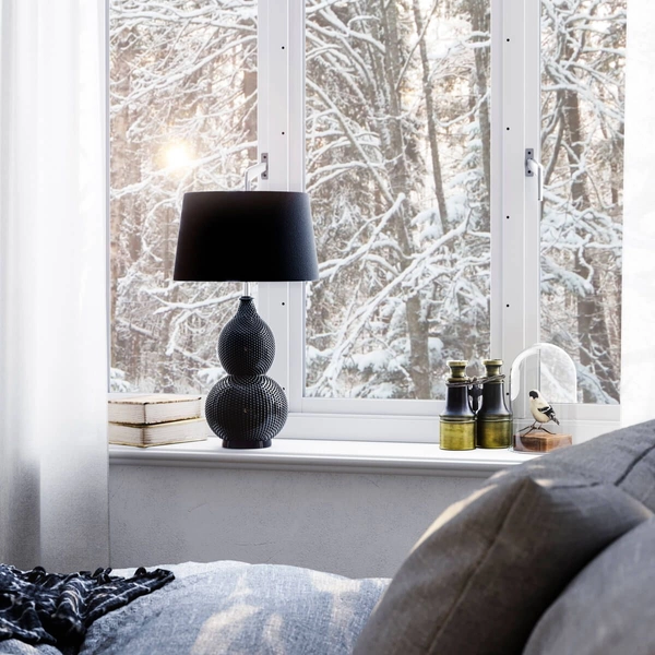 Stołowa lampa stojąca Lofty abażurowa do sypialni czarna