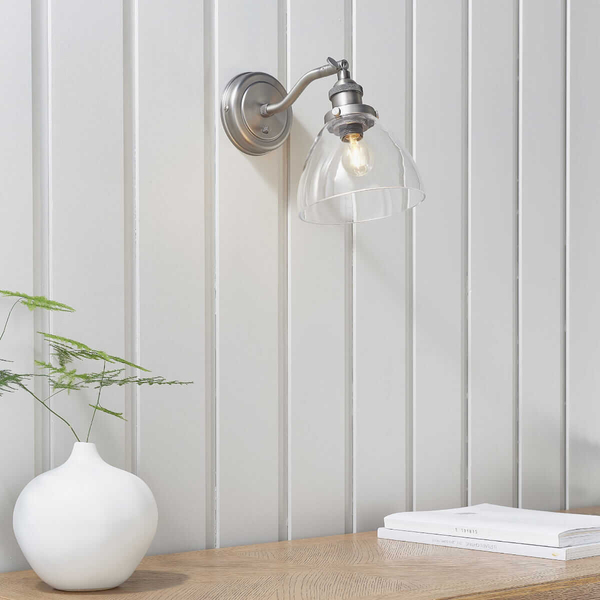 Klasyczna lampa ścienna Hansen 91739 Endon srebrna przezroczysta