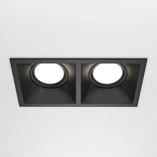 Prostokątne oczko do zabudowy Dot DL029-2-02B czarne