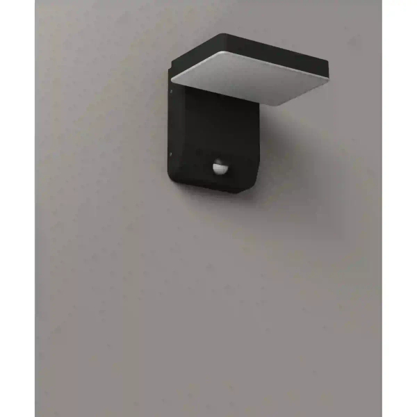 Elewacyjna lampa z czujnikiem ruchu LADIS czarna W0471 LED 20W 3000K IP65 nad garaż