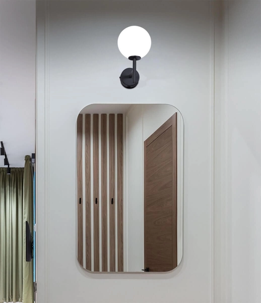 Kinkiet ścienny do przedpokoju Faro K-4884 Kaja kula szklana biała czarna