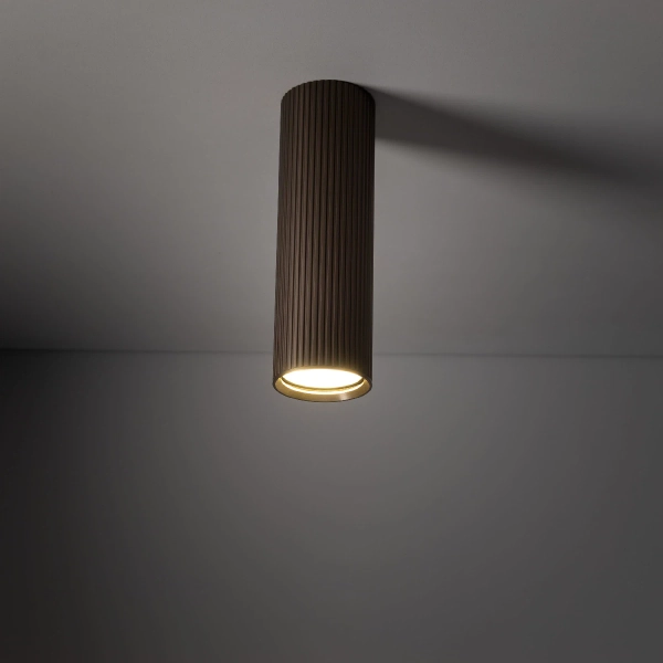 Sufitowa lampa do salonu Tune 11028 ryflowana tubka brązowy